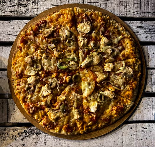 Pizza en Panorama Cafe, una buena opción de comida occidental en las Islas Perhentian