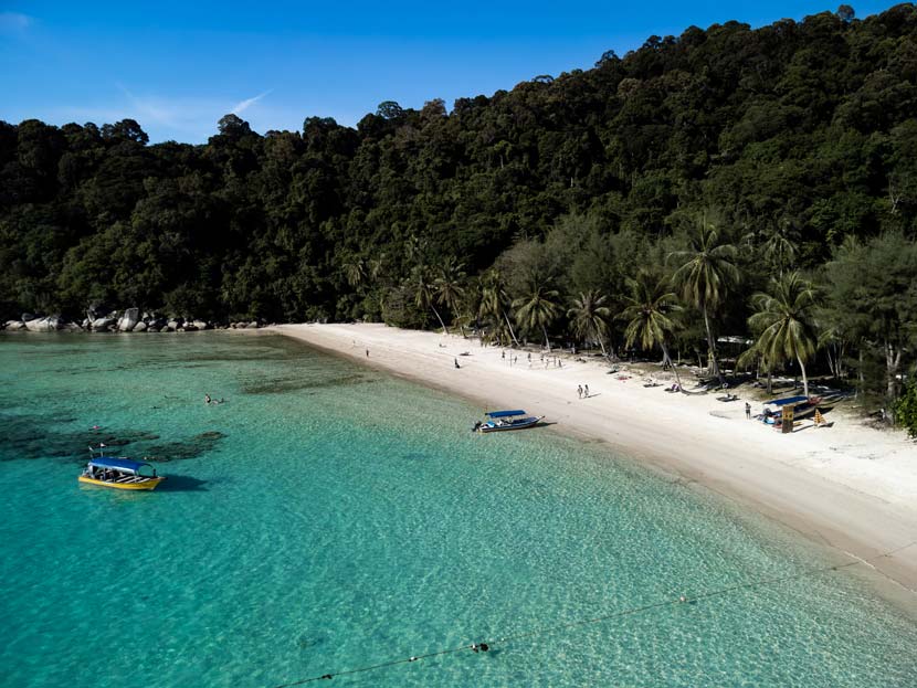 PIR Beach, con sus aguas cristalinas es una playa ideal para ir con niños