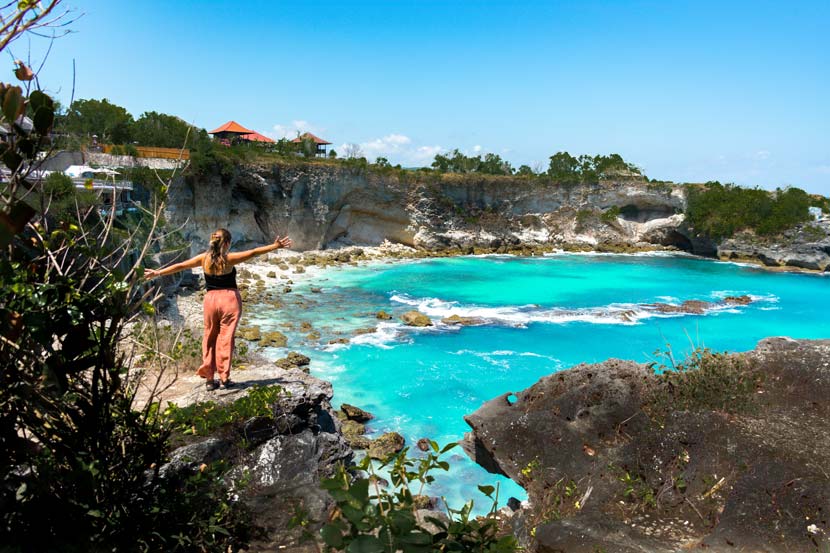 Vistas a Blue Lagoon, lo mejor que puedes ver durante tus días en Nusa Ceningan