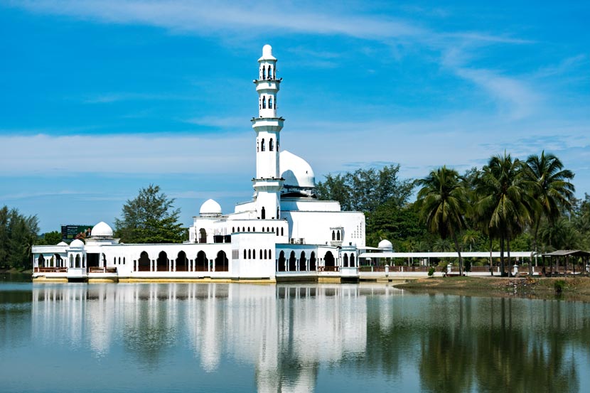 Imagen de la Mezquita flotante de Kuala Terengganu