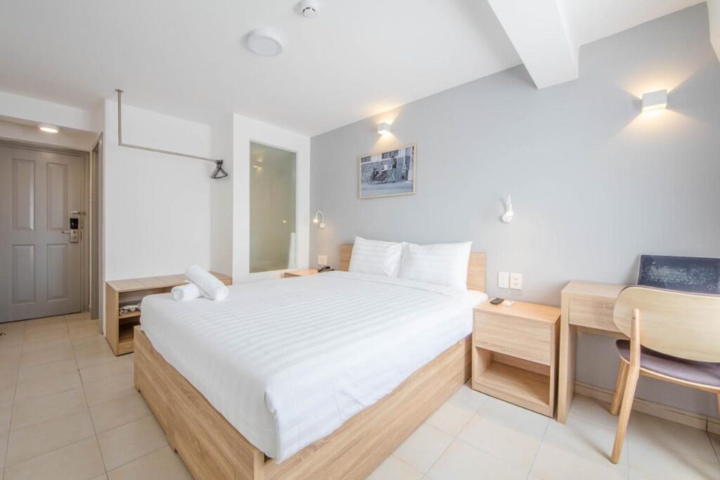 Habitación con cama doble de Common Inn Thao Dien