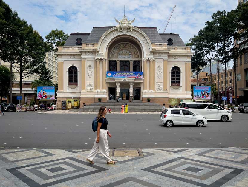 La Ópera de Saigón con su bonita arquitectura colonial