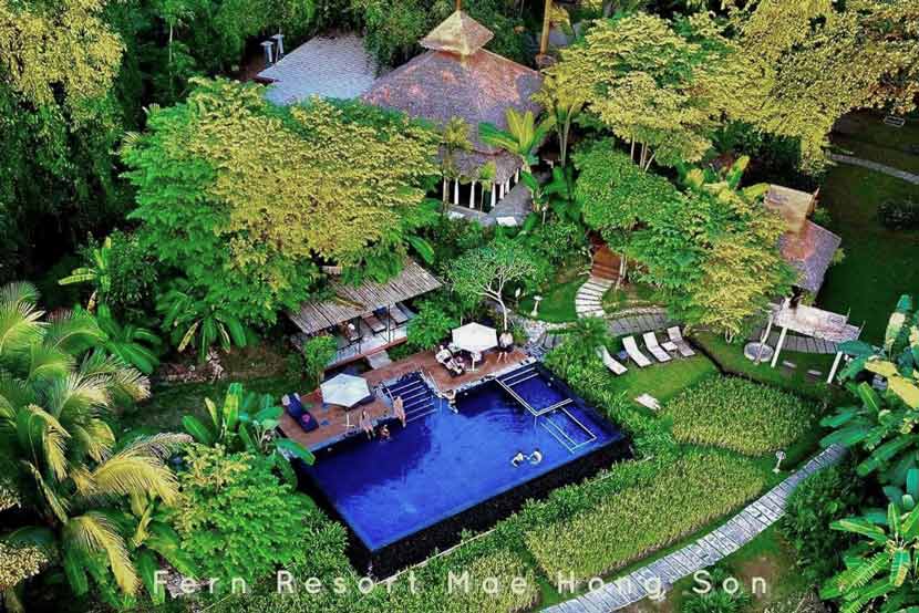 Piscina entre arrozales del Fern Resort, la mejor opción donde alojarte en Mae Hong Son