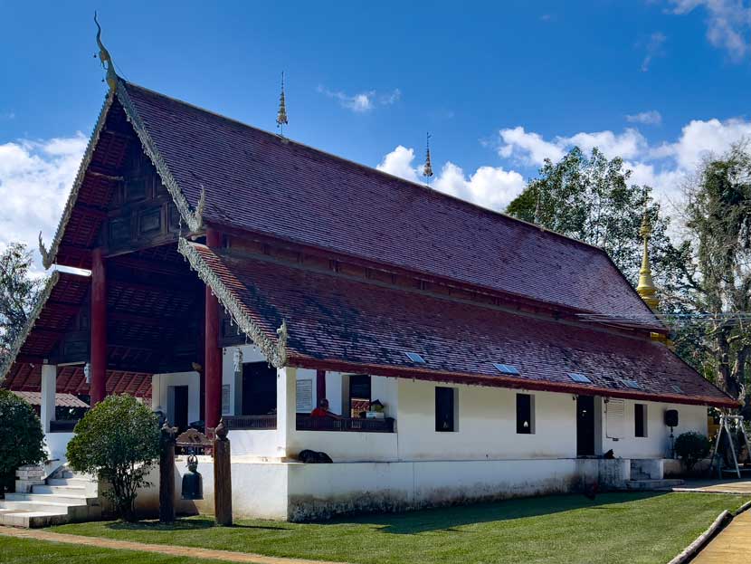 Wat Nam Hu, uno de los templos que podrás visitar en Pai