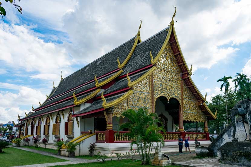 Fachada de Wat Chiang Man, el templo más antiguo de la ciudad